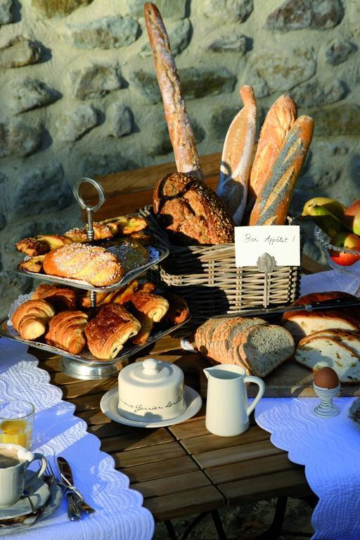 Moulin Mariman Bed & Breakfast Allan Стая снимка